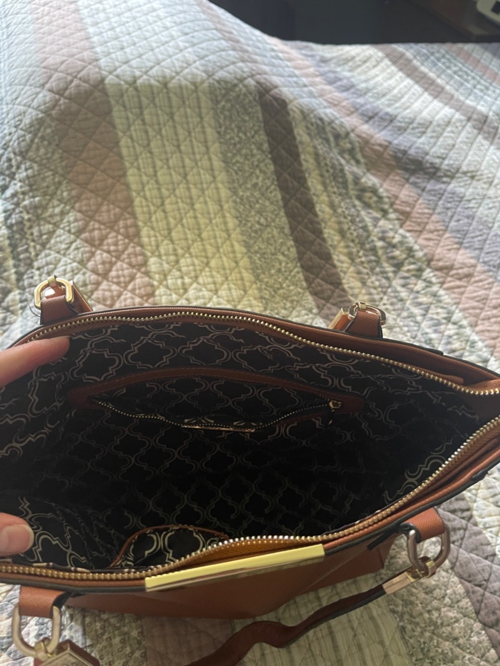 Purse - Picture 3 of 4